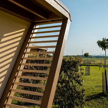 Fortun Estate - Apartmaji Ob Reki Kolpi Metlika Esterno foto