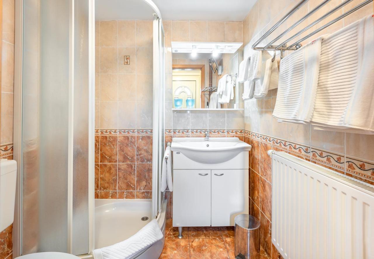 Fortun Estate - Apartmaji Ob Reki Kolpi Metlika Esterno foto