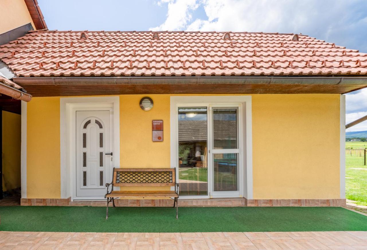 Fortun Estate - Apartmaji Ob Reki Kolpi Metlika Esterno foto