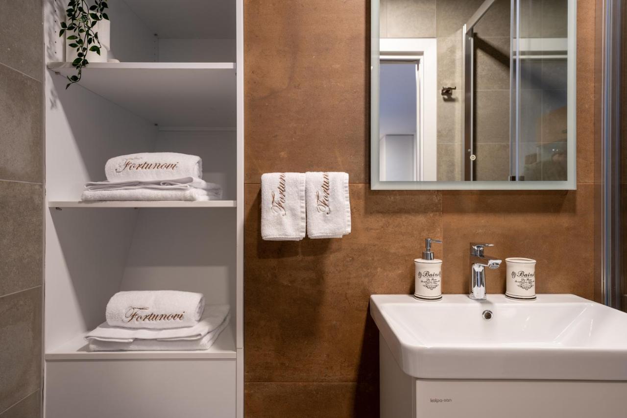 Fortun Estate - Apartmaji Ob Reki Kolpi Metlika Esterno foto